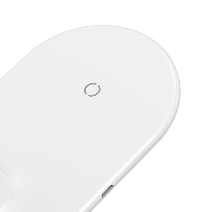 محل قرارگیری گوشی در استند شارژ بیسیم Lightning بیسوس مدل Smart 2in1 Wireless Charger WX2IN1P20-02