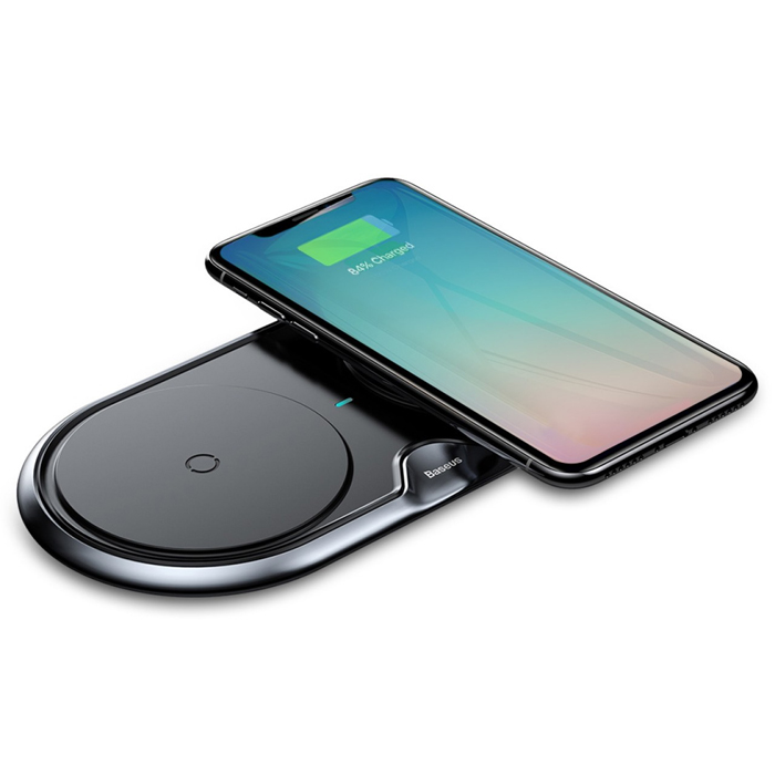 نحوه قرارگیری گوشی‌موبایل بر روی استند شارژ بیسیم بیسوس مدل Dual Wireless Charger WXXHJ-A01